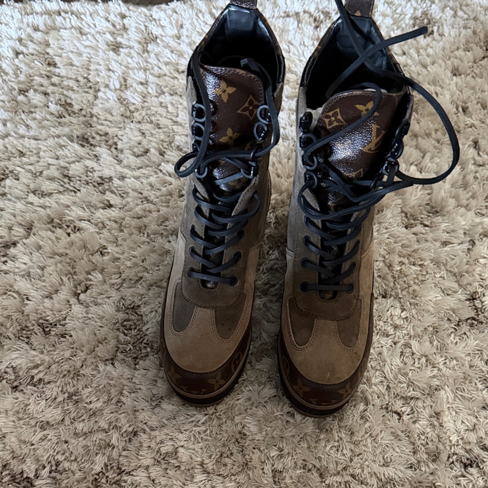 Brown and Black Louis Vuitton dessert women boots